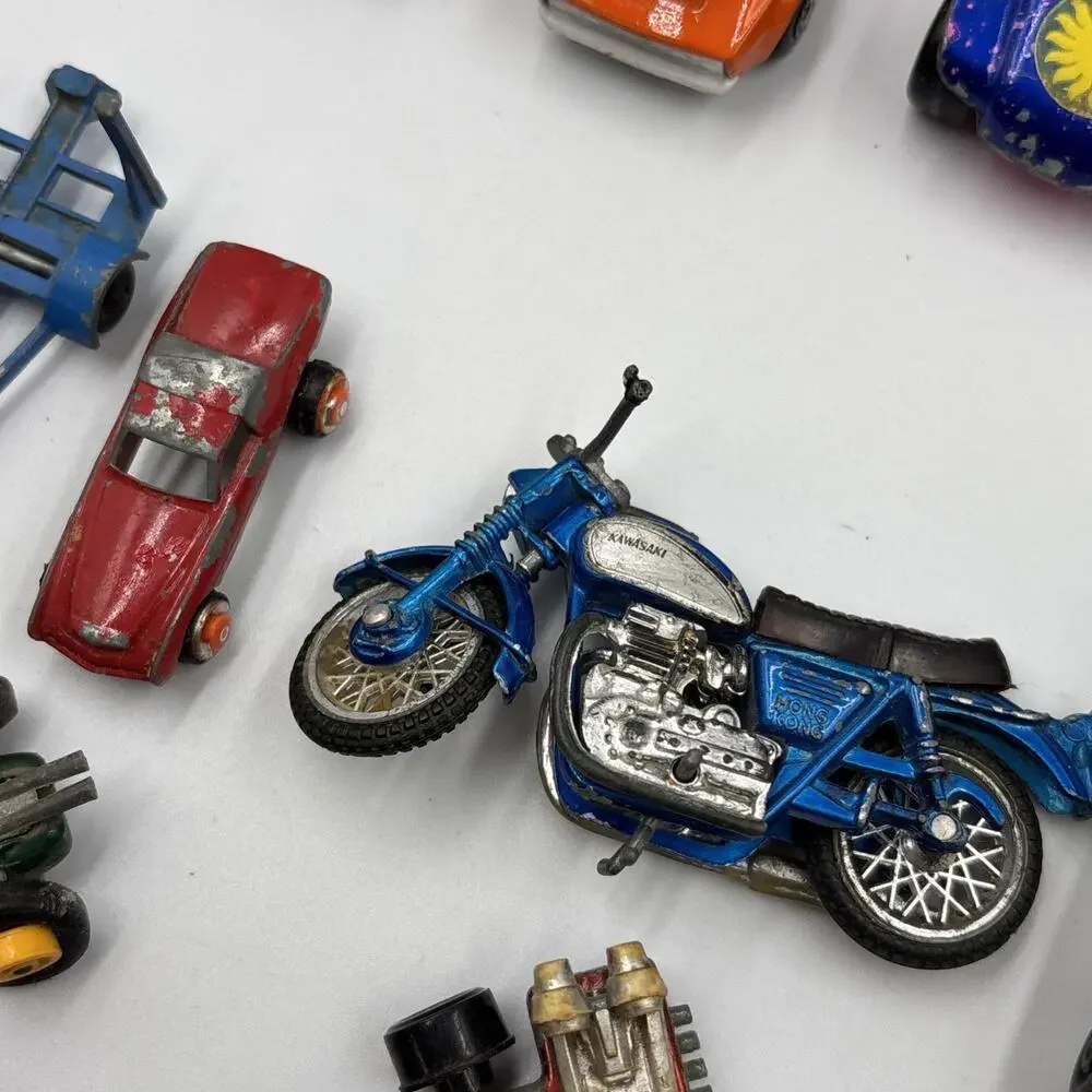 Vintage Mixed Lot Matchboxes Hot Wheels Diecast Vehicles
